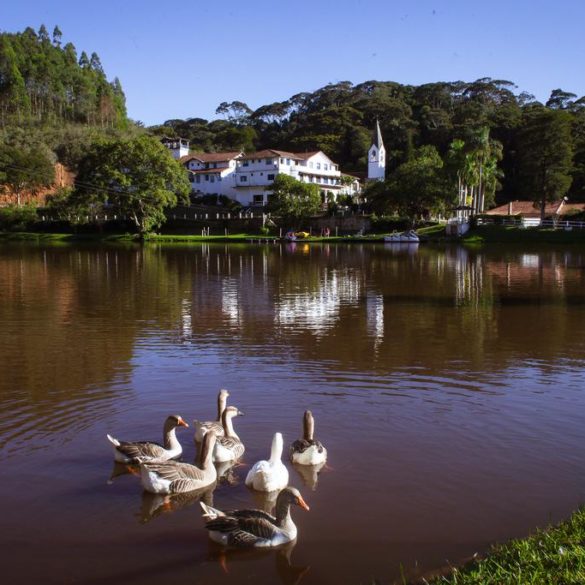 lago do Hotel Fazenda Santa Barbara no Rio de Janeiro