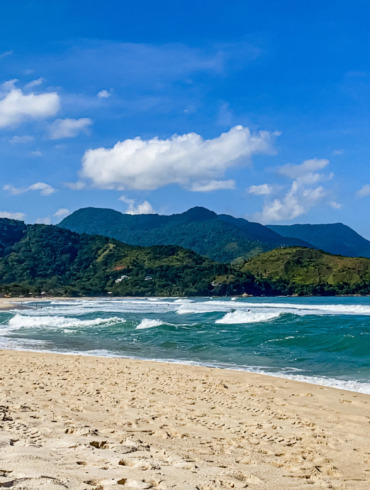 Pousadas pé na areia em Maresias