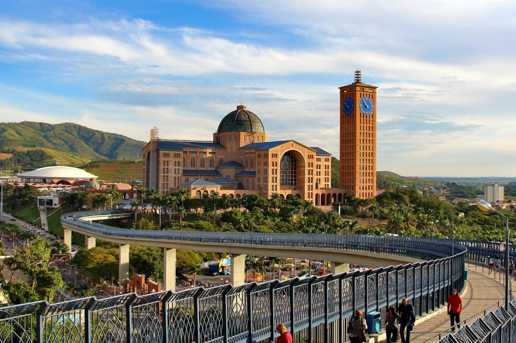 Hotéis Em Aparecida Do Norte Perto Das Basílicas E Mais 6283